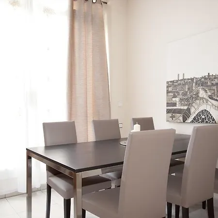 Alcam Borrell Big Apartment