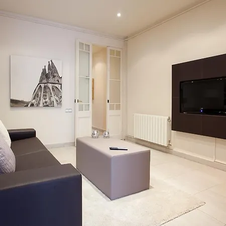 Alcam Borrell Big Apartment *